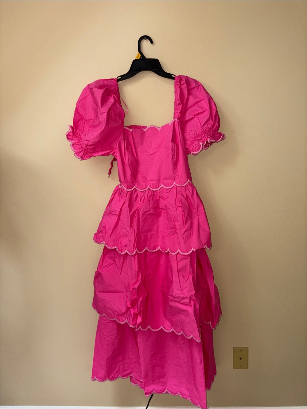 NWT English factory Bright Hot Pink Tiered Puff Sleeve Dress
